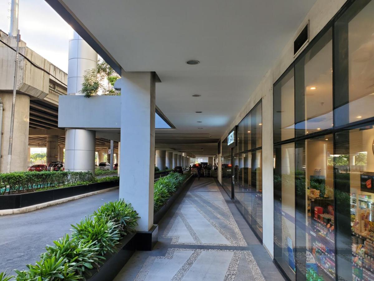 Cozyvilla At 81 Newport Blvd Walk To Naia T3 Marriott & Resorts World Casino & Newport Mall For 5 Pax Free Parking!!!! Pasay Exterior foto